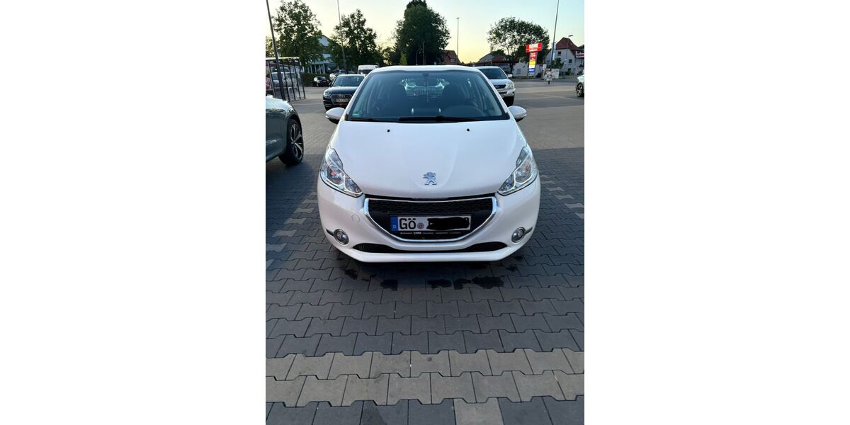 Peugeot 208 127.100 km 4.300 &euro; Rosdorf 37124