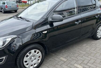 Hyundai i20 180.000 km 3.790 &euro; Ludwigshafen 67059