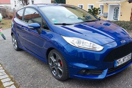 Ford Fiesta 102.000 km 8.500 &euro; Römerstein 72587