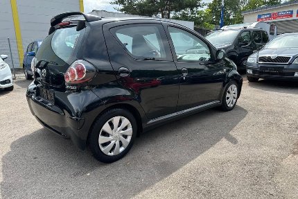 Toyota Aygo (X) 164.000 km 2.450 &euro; Schwabach 91126