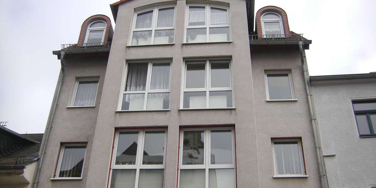 Etagenwohnung Werdau Werdau, Stadt - 2 Zimmer, 65 m&sup2;, 350&euro; | Angebot:26364250