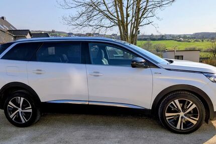 Peugeot 5008 103.000 km 13.300 &euro; Helfant 54439