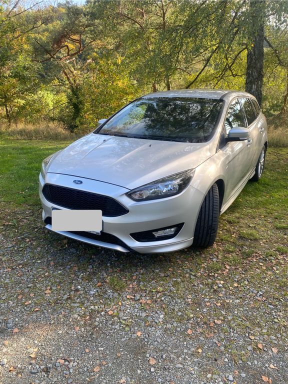 Ford Focus 152.000 km 9.400 € Biedenkopf 35216
