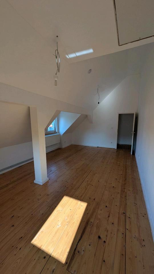 Familienfreundliches Reiehnendhaus- ab sofort zimmer