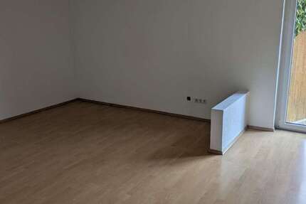 Haus Markt Erlbach - 3 Zimmer, 110 m&sup2;, 765&euro; | Angebot:26821509
