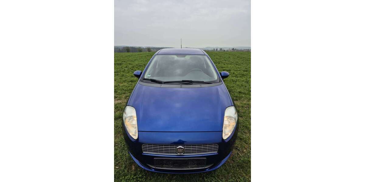 Fiat Punto 67.300 km 2.800 &euro; Regensburg 93057