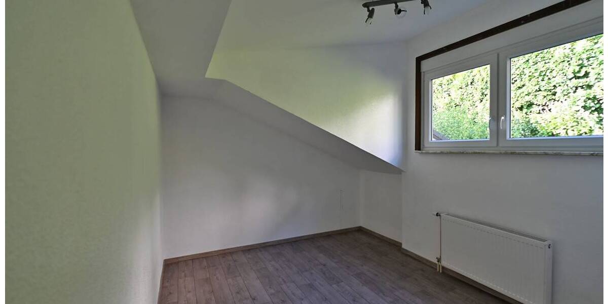 Etagenwohnung Essen Kettwig - 5 Zimmer, 172 m&sup2;, 395.000&euro; | Angebot:25926720