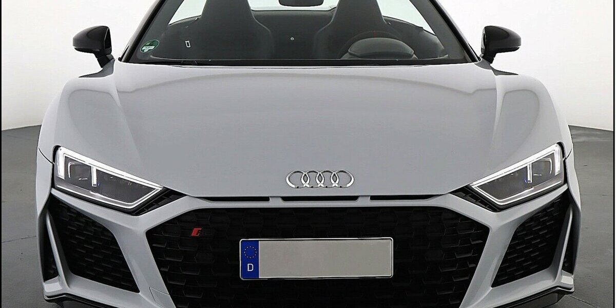 Audi R8 5.2 FSI quattro Spyder 36.100 km 119.990 &euro; Stade 21682