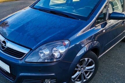 Opel Zafira 245.200 km 2.399 &euro; Fürth 90762