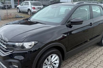 VW T-Cross 24.955 km 21.950 &euro; Achim 28832
