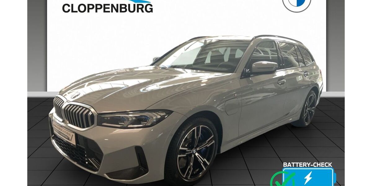BMW 330 2.077 km 49.950 € Duisburg 47053