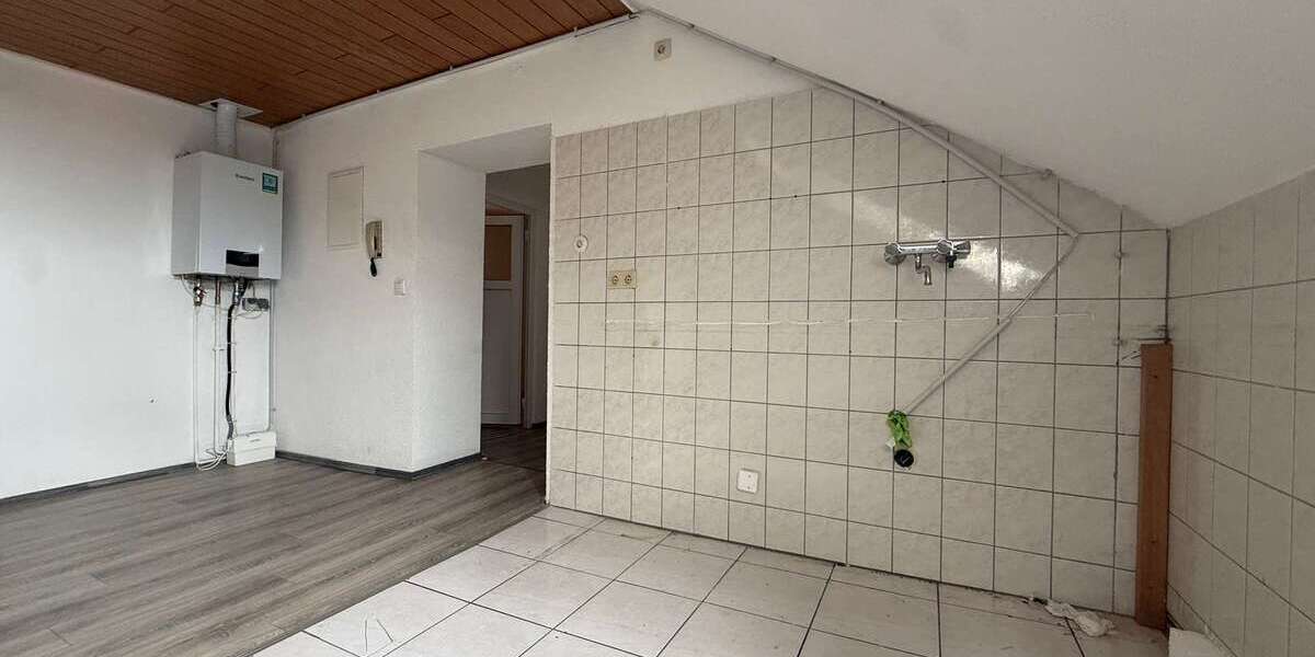 Gemütliche 3-Zimmer-Dachgeschosswohnung mit ca. 72 m² in Friedrichsthal-Bildstock - 3- Friedrichsthal | Angebot:27007927