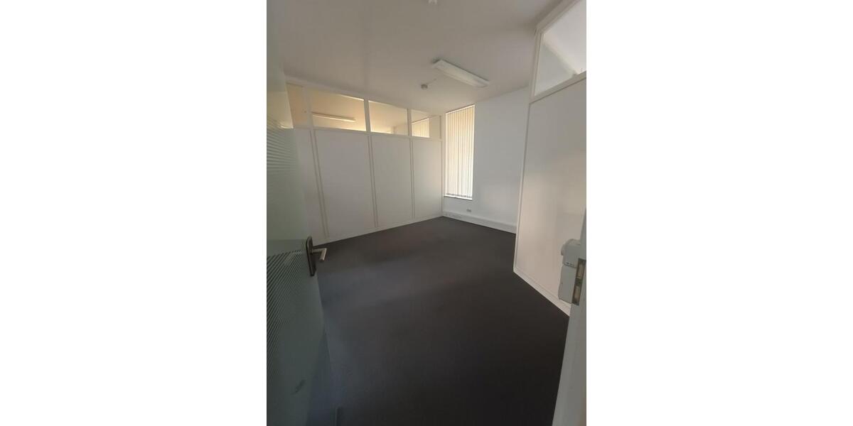 Ihre Gewerbeeinheit in Top-Innenstadtlage von Kitzingen – Befristet bis 31.12.2028 zimmer