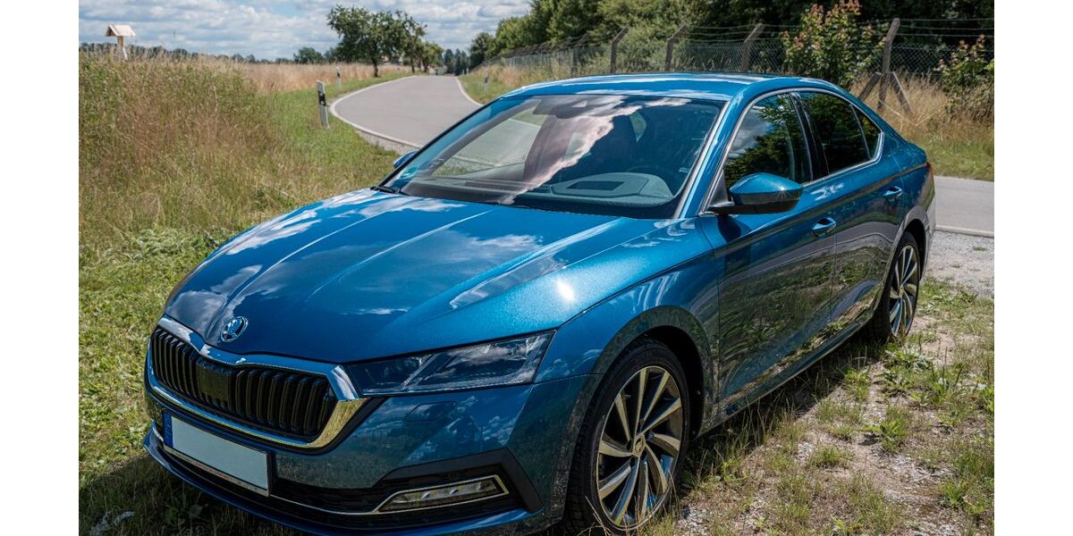 Skoda Octavia 93.000 km 21.900 &euro; Pulsnitz 01896