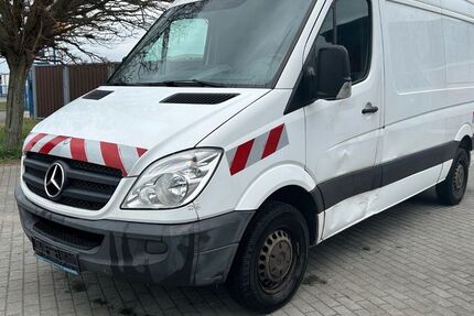 Mercedes-Benz Sprinter 243.000 km 7.900 &euro; Bersteland 15910