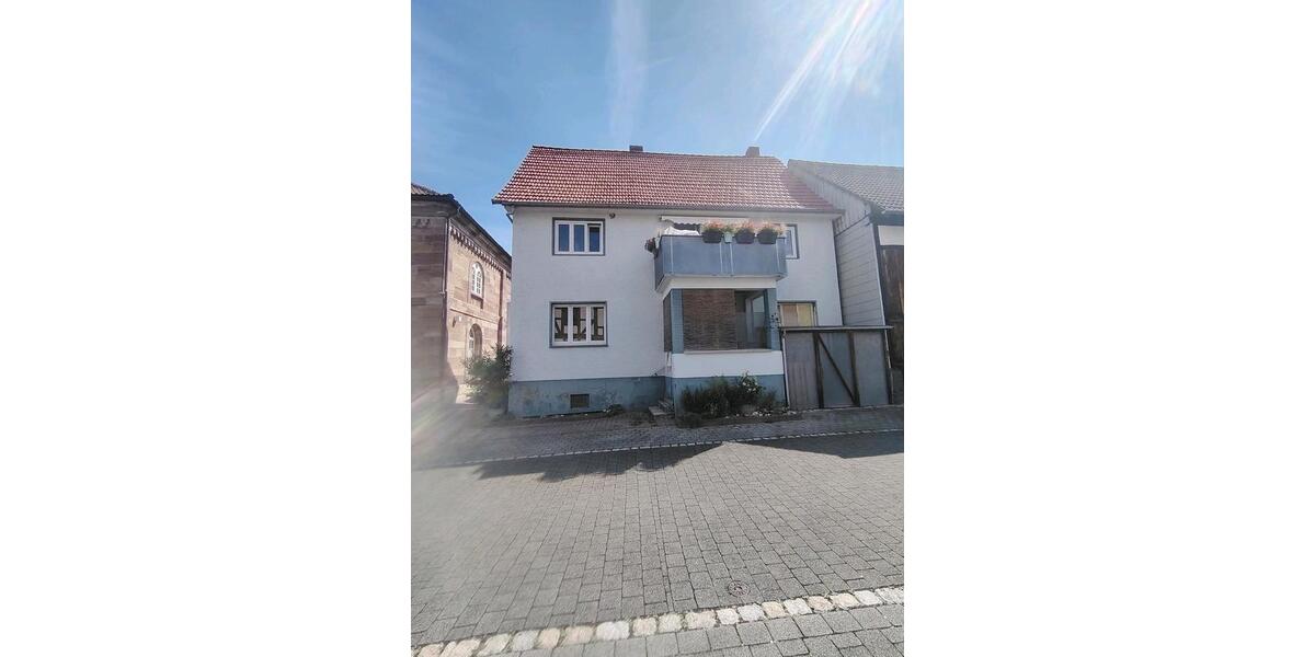 Einfamilienhaus Meißner - 9 Zimmer, 260 m&sup2;, 179.000&euro; | Angebot:27114699