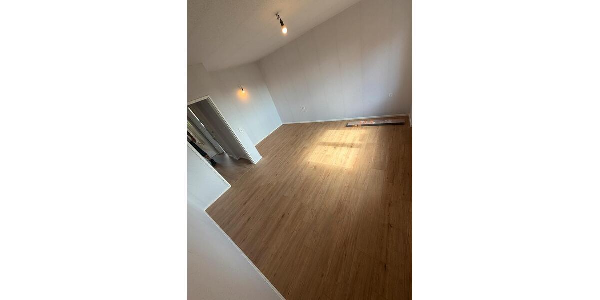 Dachgeschoßwohnung Salzgitter - 3 Zimmer, 65 m&sup2;, 119.000&euro; | Angebot:27111934