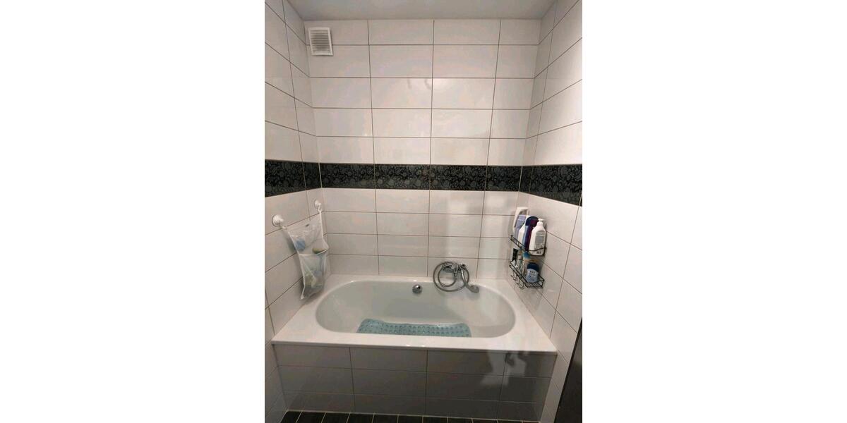 Etagenwohnung Altenkirchen (Westerwald) - 3 Zimmer, 100 m&sup2;, 245.000&euro; | Angebot:27071236