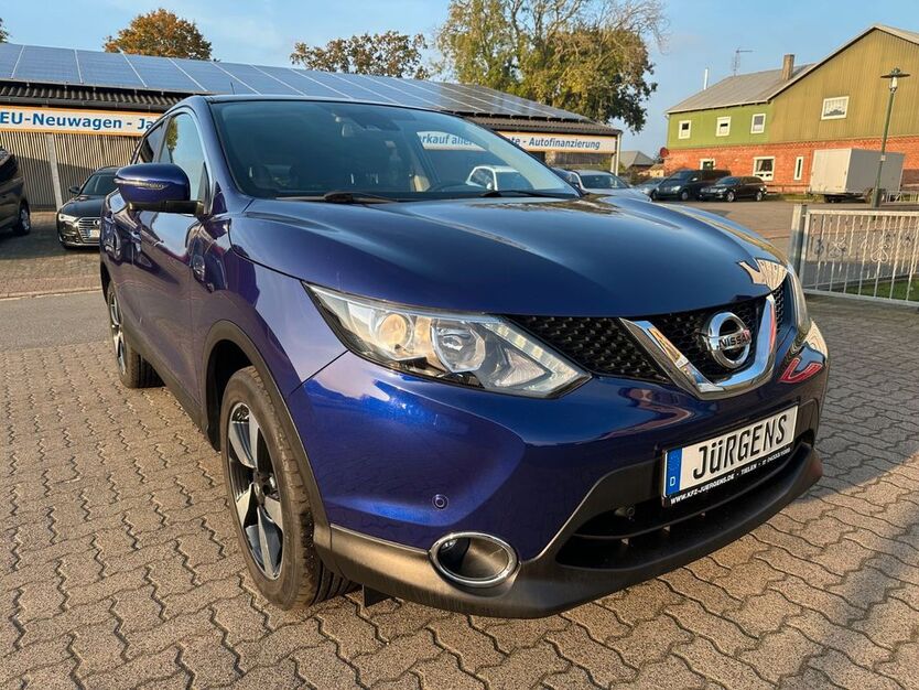 Nissan Qashqai 76.108 km 12.990 € Tielen 24803