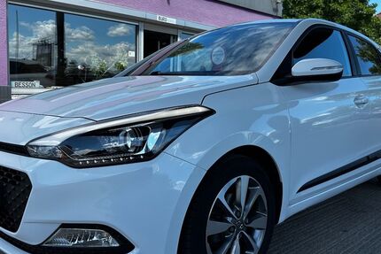 Hyundai i20 89.753 km 9.480 &euro; Kabelsketal OT Gröbers 06184