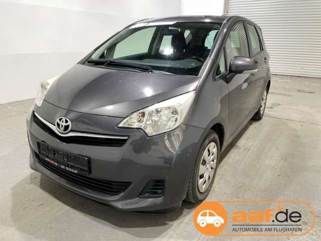 Toyota Verso-S 103.000 km 5.950 &euro; Norderstedt 22848