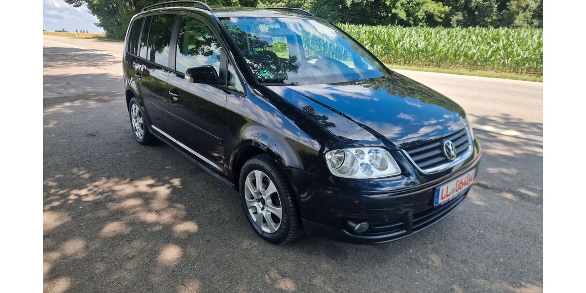 VW Touran 217.000 km 599 &euro; GELTENDORF 82269