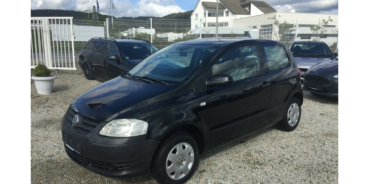VW Fox Basis,Servol,Radio-CD,Tüv 01/28! 150.000 km 2.999 &euro; Himmelkron 95502