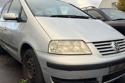 VW Sharan 337.000 km 999 € Euskirchen 53879