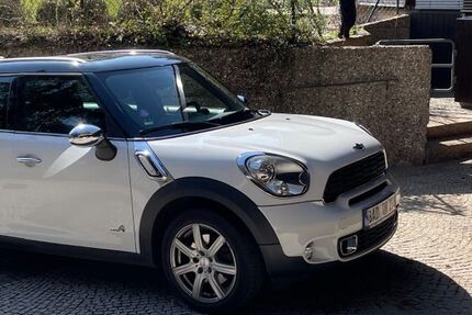 Mini Countryman S (Cooper) 102.000 km 9.750 &euro; Baden-Württemberg - Baden-Baden 76530