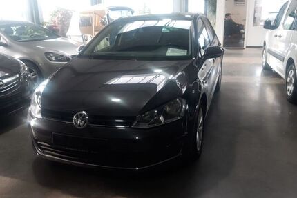 VW Golf 201.000 km 8.500 &euro; Offenburg 77656