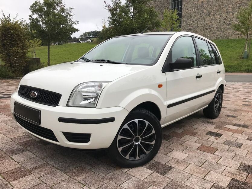 Ford Fusion 97.000 km 2.900 € Stockstadt am Main 63811