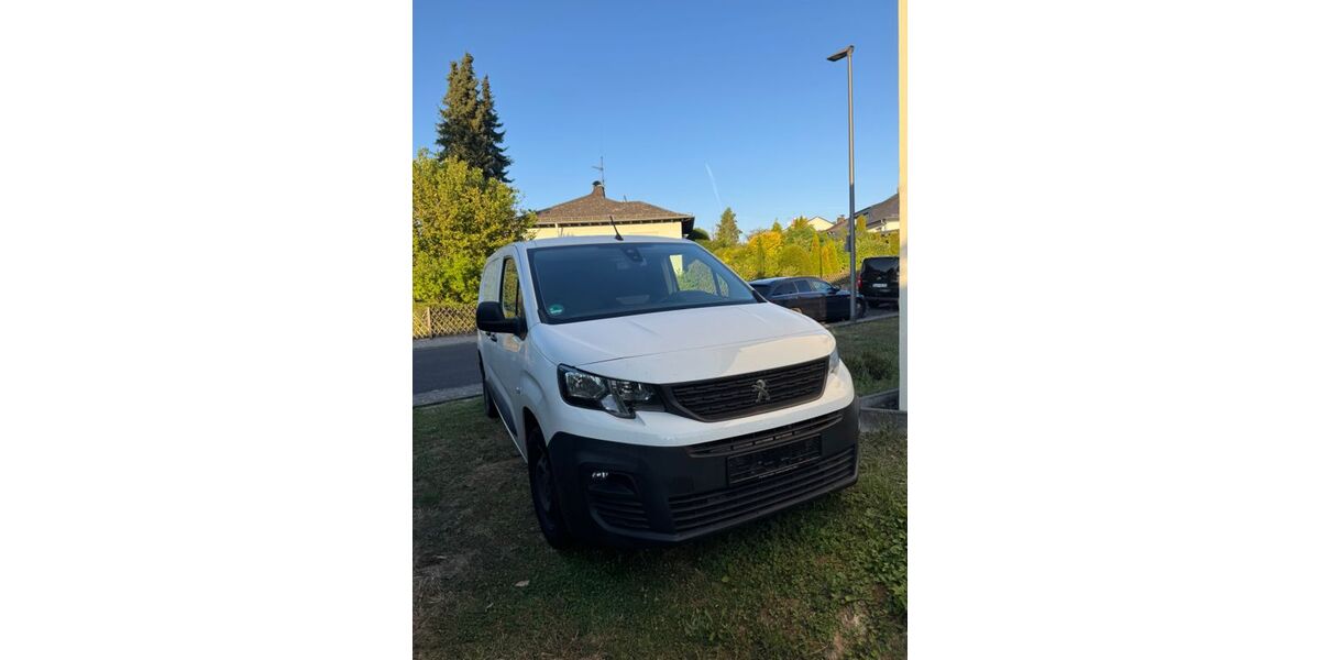 Peugeot Partner 100.000 km 15.300 &euro; Taunusstein 65232