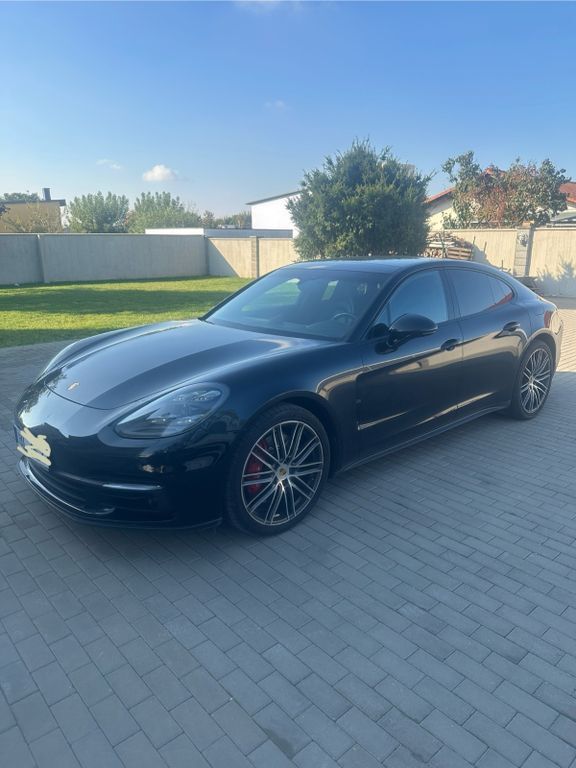 Porsche Panamera 157.000 km 50.999 € Halle 06112
