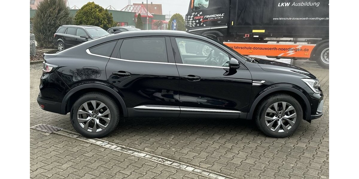 Renault Arkana Deutsch Techno MildHyb140EDC/SitzH/360° 13.900 km 23.990 &euro; Donauwörth 86609