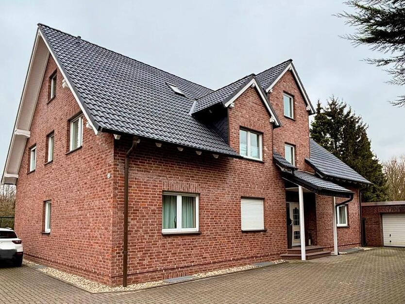 Renovierte 2,5 Dachgeschoßwohnung in bester Wohnlage