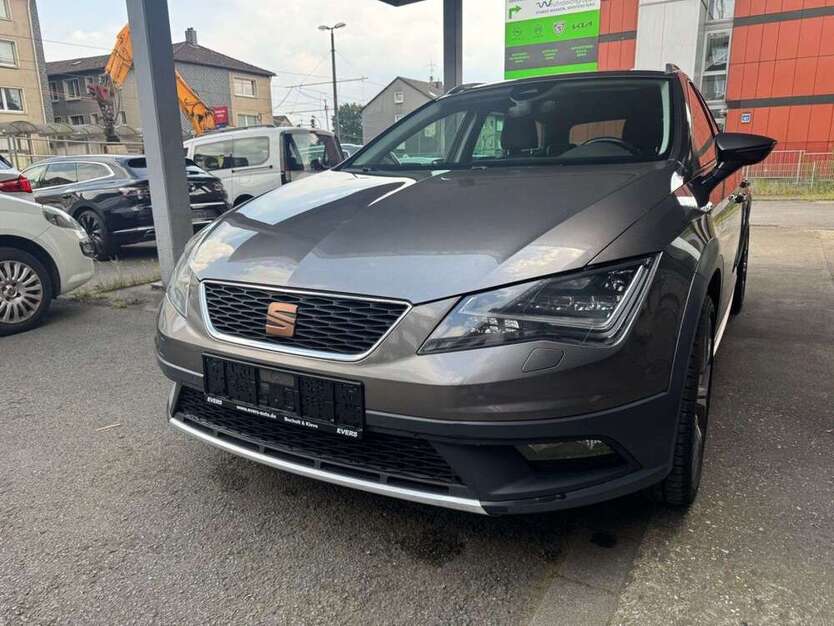 Seat Leon 211.000 km 9.990 € Mülheim Ruhr 45475