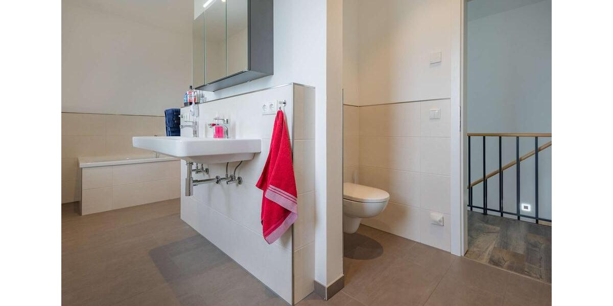 Einfamilienhaus Schleswig - 5 Zimmer, 158 m&sup2;, 1.950&euro; | Angebot:26351809