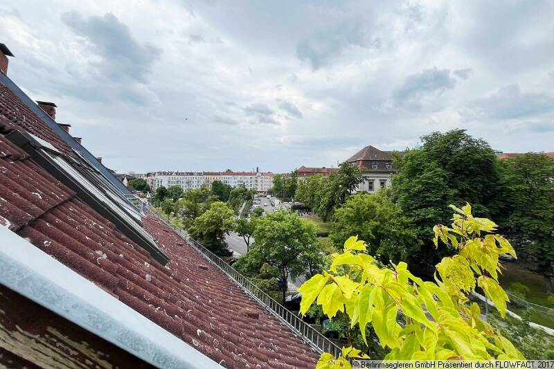 Rented top-floor maisonette with terrace