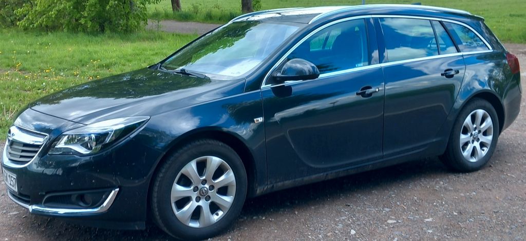 Opel Insignia 189.500 km 6.500 &euro; Oederan 09569