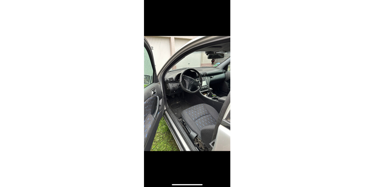 Mercedes-Benz C 180 240.000 km 2.499 &euro; Weinheim 69469