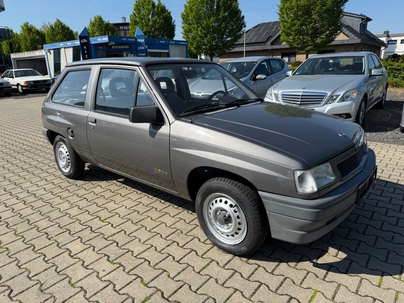 Opel Corsa 58.057 km 3.990 € Fuldabrück-Bergshausen 34277