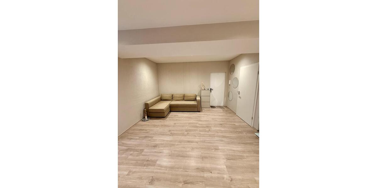 Etagenwohnung Bad Hersfeld - 7 Zimmer, 140 m&sup2;, 300.000&euro; | Angebot:25991426