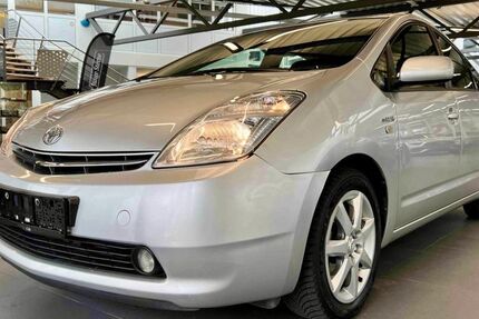 Toyota Prius 162.000 km 7.499 &euro; Wuppertal 42277