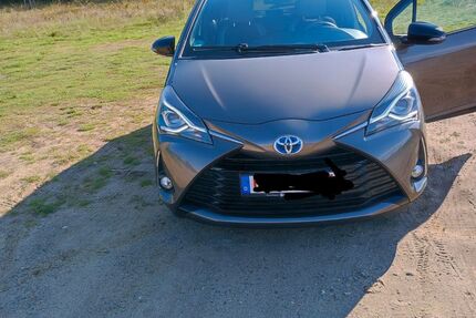 Toyota Yaris 48.700 km 14.000 &euro; Hamburg 22179