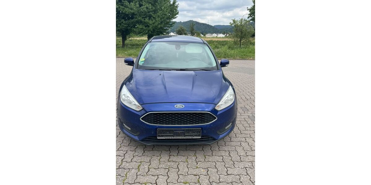 Ford Focus 290.000 km 3.399 &euro; Bickenbach 64404