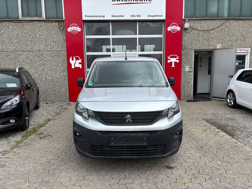 Peugeot Partner 121.904 km 8.400 € Pfullingen 72793