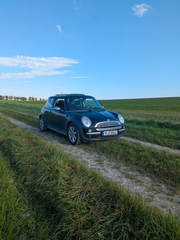 Mini One D 278.800 km 2.300 € Erdweg 85253