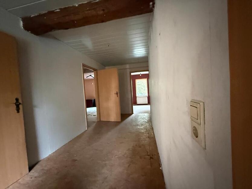 Mehrfamilienhaus in BelsdorfWeferlingen zimmer