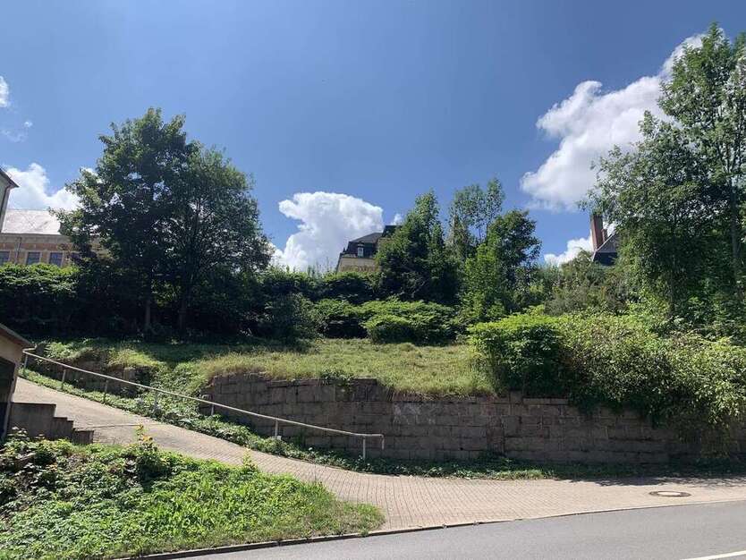 Grundstück zu verkaufen in Schneeberg 9.000 € 670 m²