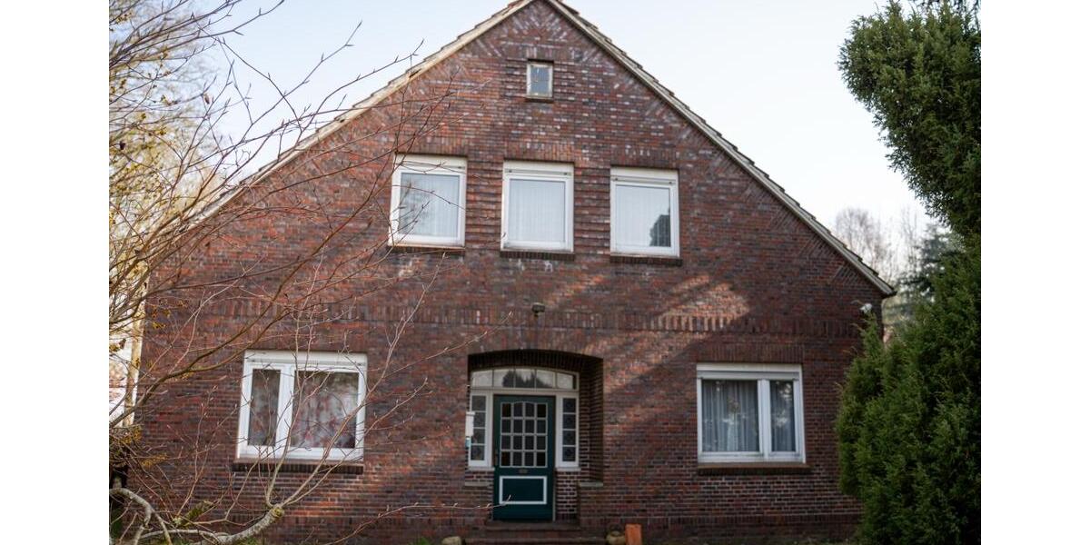 Bauernhaus, Landhaus Uplengen - 7 Zimmer, 150 m&sup2;, 320.000&euro; | Angebot:26114493